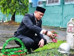 Ketua DPRD Sumsel Tabur Bunga di Upacara Peringatan Hari Pahlawan Tahun 2025