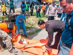 Apes, Seorang Karyawan Meninggal Tersengat Listrik Saat Pasang Baliho