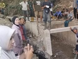 Wabup Lahat Widia Ningsih Tinjau Langsung Bangunan Irigasi yang Patah Sepanjang 5 Meter