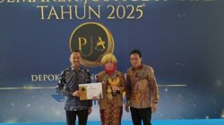 Lurah Gunung Gajah Nur Aprillia Raih PJA dari Menteri Hukum RI