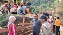Ketua DPRD Aprinaldi Berlari dari Satu Titik Bencana ke Titik Lain: Maraton Kepedulian di Padang Pariaman