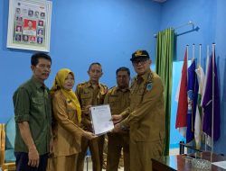 Evi Yuniarsih Jabat Plt SMP Negeri 5 Lahat Gantikan Hermansyah Habis Masa Jabatannya