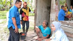 Tersentuh Derita di Balik Gubuk Reot: Ketua DPRD Padang Pariaman Temui Warga Tunanetra yang Hidup Sebatang Kara