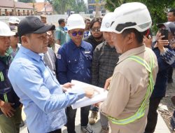 Sidak Proyek Pembangunan Alun-alun Sidoarjo, Bupati Subandi Marah Temukan Banyak Kekurangan