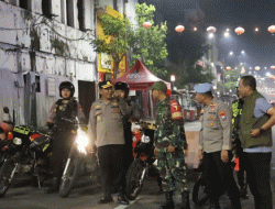 Pengamanan Nataru Diperketat, Polres Pelabuhan Tanjung Perak Gelar Patroli Skala Besar di Surabaya