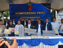 Bisnis Thrifting Ilegal Beromzet Rp1,3 Triliun, Dua Warga Bali Dijerat TPPU