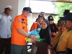 Pemkab Barito Timur Salurkan 450 Paket Sembako untuk Warga Terdampak Banjir di Muara Plantau