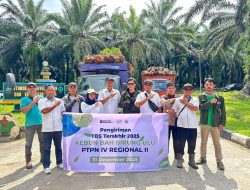 Manajemen PTPN IV Regional II Kebun Bah Birung Ulu Berangkatkan Pengiriman TBS Terakhir 2025