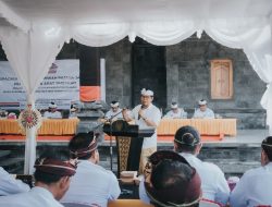 Bupati Badung Hadiri Pengukuhan Bendesa Adat Jimbaran, Kuta Selatan