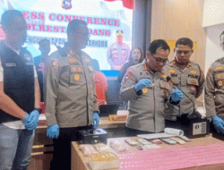 Terendus dari Laporan Warga, Perempuan 30 Tahun di Lubuk Begalung Dibekuk dengan 211 Paket Sabu