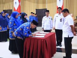 50 Kepala Sekolah Dilantik, Bupati Padang Pariaman Tegaskan Prestasi Jadi Ukuran Utama