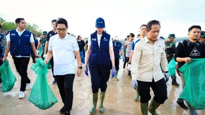 Aksi Bersih Sampah Laut di Pantai Kedonganan, Menteri LH dan Bupati Badung Perkuat Gerakan Indonesia ASRI