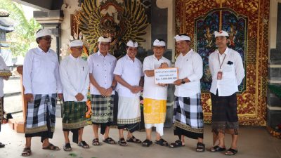 Bupati Badung Hadiri Melaspas Pelinggih dan Balai Banjar Tegal Saat Delodan Kapal