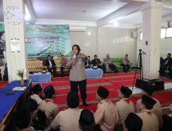 Police Go To School Polres Metro Bekasi Ajak Santri Ponpes Al Imaroh Jauhi Aksi Kenakalan Remaja
