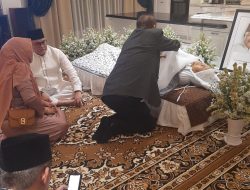 Anggota DPRD Sumsel Melayat ke Rumah Duka Alex Noerdin, Chairul S Matdiah: Beliau Pemimpin yang Sukses Membangun Daerah
