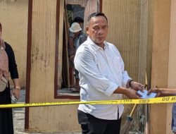 Ketua DPRD Padang Pariaman Tinjau Lokasi Kebakaran di Sikucur, Serahkan Bantuan bagi Korban