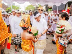 Hadiri Karya di Pura Dalem Jambe Kapal, Bupati Badung Tekankan Pengelolaan Sampah Mandiri dan Program Pendidikan Gratis