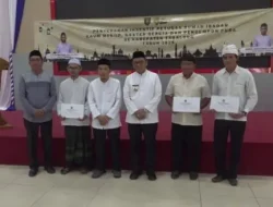 Pemkab Tabalong Serahkan Insentif bagi Ratusan Petugas Rumah Ibadah