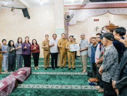 Jelang Hari Raya Idulfitri, Bupati dan Wabup Badung Serahkan Bantuan Rp2 Juta/KK untuk Umat Islam