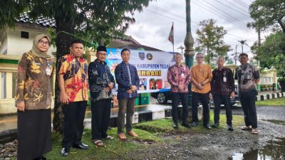 KORPRI Kabupaten Tegal Melakukan Peduli Sosial dengan Berbagi Tajil