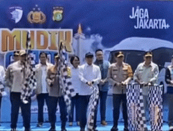 Gunakan 81 Bus, Kapolri Lepas 4.009 Pemudik Menuju Jawa Tengah dan Daerah Istimewa Yogyakarta