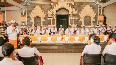 Bupati Badung Ikuti Karya Ngenteg Linggih Wraspati Kalpa di Banjar Adat Uma Kapal