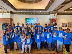 Alumni Stikosa-AWS Lintas Angkatan Luncurkan Buku Antologi Puisi dan Catatan “Kawah Pena Hebat”