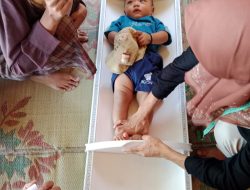 Cegah Stunting, Pemdes Kandangan Rutin Salurkan PMT untuk 320 Balita Setiap Bulan