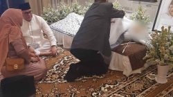 Sahabat Hingga Akhir: Chairul S Matdiah dan Alex Noerdin