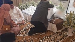 Sahabat Hingga Akhir: Chairul S Matdiah dan Alex Noerdin