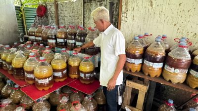 Komunitas Angen Serangan Sukses Ubah Limbah Upakara Menjadi Produk Eco Enzyme Bernilai Ekonomi