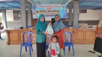 Pemdes Banjaransari Gencar Cegah Stunting, Rutin Salurkan PMT untuk Balita dan Ibu Hamil