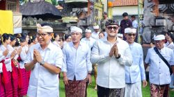 Bupati dan Wabup Badung Hadiri Karya Melaspas di Pura Dalem Suargan Bongkasa