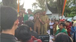 BEM SI Sumbar Gelar Aksi di Depan Kantor Gubernur, Tuding Pemerintah Lamban dan Abai Rakyat