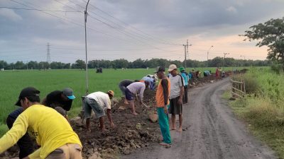Dusun Barahan Desa Banjaransari, Ngawi, Lakukan Giat Kerja Bakti