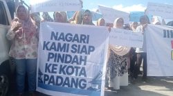 Demo di Padang Pariaman, Warga Kasang Tuding Bupati Cederai Demokrasi Nagari