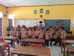 Siswa Kelas XII Laksanakan Pengabdian Masyarakat di Desa Karangresik, Bekal Nyata Menuju Kelulusan