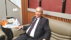 Toga Hitam Buku Ke-2 Chairul S Matdiah yang Akan Launching ​Melihat Finansial Chairul S Matdiah: Dari Rekor Omzet Miliaran Hingga Pilihan Hidup “Cukup Makan Bae”