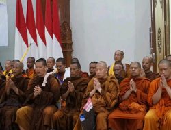 Perjalanan Spiritual Bhikkhu Singgah di Caruban, Setelah Ziarah ke Makam Gusdur