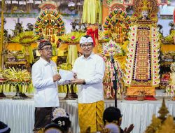 Karya Nyawa Wedana Utama di Ungasan, Bupati Badung Apresiasi Semangat Ngayah
