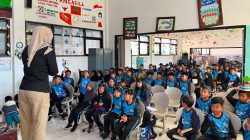 Lawan Narkoba Sejak Dini Satresnarkoba Polres Batu Tanamkan ‘Say No to Drugs’ di SDN 2 Bumiaji