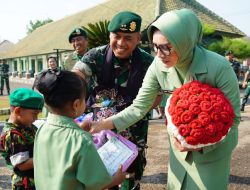 Di Balik Loreng: Pesan Pangdivif 2 Kostrad untuk Prajurit dan Keluarga