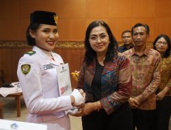 Apresiasi Generasi Muda, Ketua TP PKK Badung Hadiri Malam Purna Paskibraka 2025