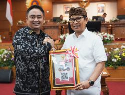 Bupati Adi Arnawa Terima LHP LKPD TA 2025 dari BPK RI, Kabupaten Badung Sukses Pertahankan Opini WTP Ke-12