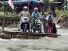 Ribuan Warga Anduriang Bertaruh Nyawa di Atas Rakit Oli Bekas, Pemkab Janjikan Akses Darurat Pascagalodo