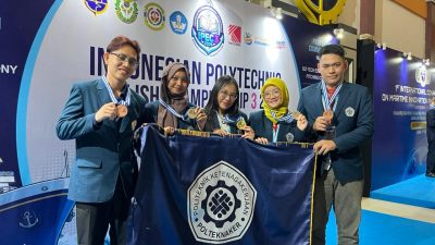 Membanggakan! Mahasiswa Polteknaker Raih 10 Penghargaan di Dua Ajang Nasional