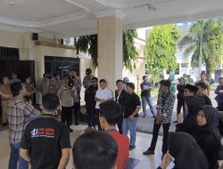 Pejabat Lahat Didemo, Diduga Rayu Bawahan Lewat Pesan WhatsApp
