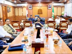 Bupati Simeulue Silaturahmi ke Kantor Gubernur Aceh, Bahas Percepatan Pembangunan dan Konektivitas Wilayah