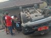 Mobil Camat Merapi Timur Terguling TKP di Desa Merapi, Diduga Pengemudi Ngantuk