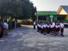 Ribuan Ayah di Barito Timur Antar Anak ke Sekolah pada Hari Pertama Masuk Tahun Ajaran 2026/2027